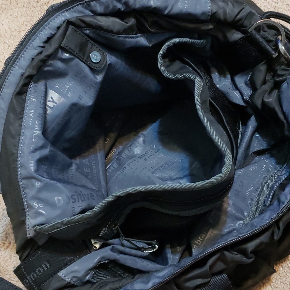 lululemon athletica Black Quilted Shoulder Tote - Picture 13 of 13